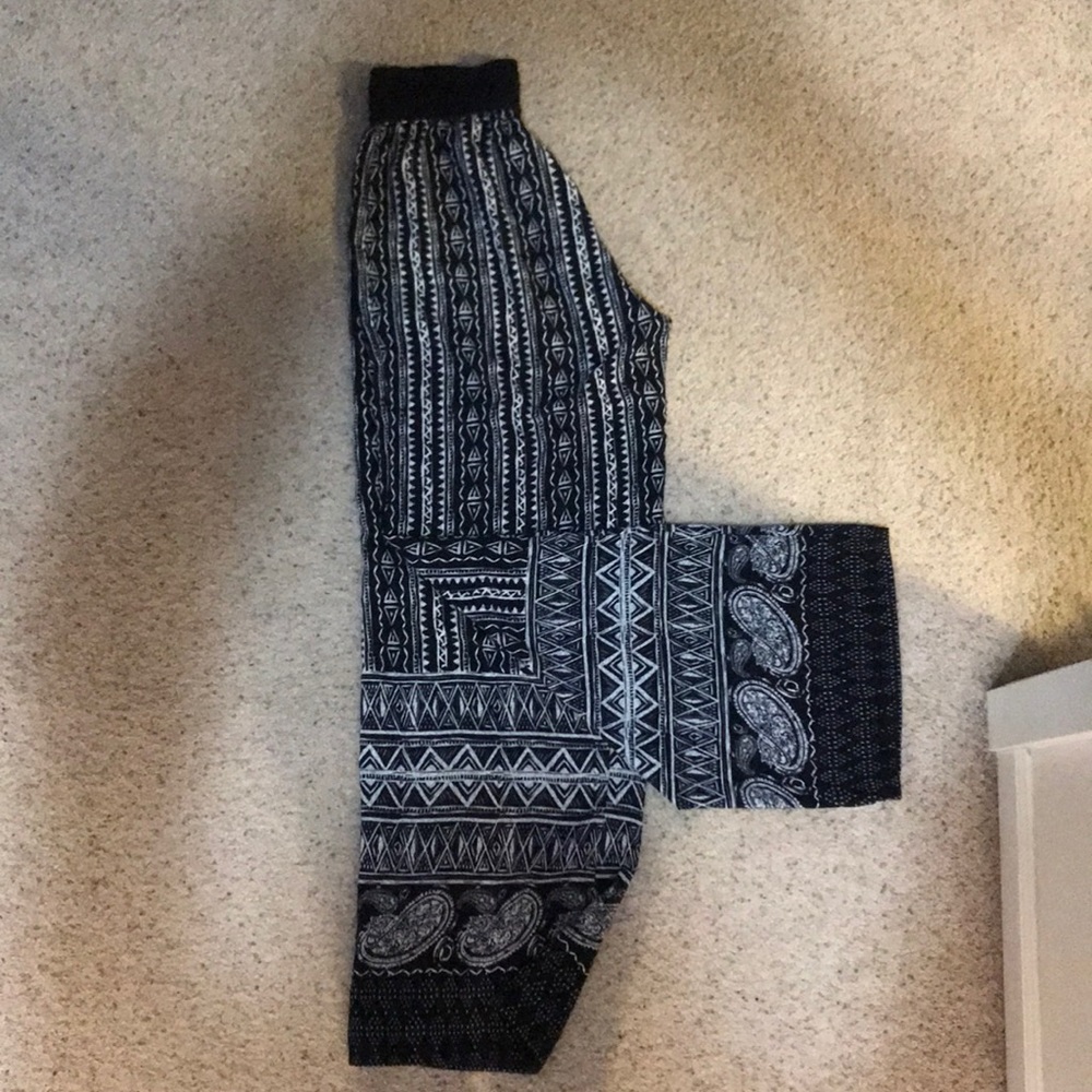 Patterned pants - Picture 2 of 3